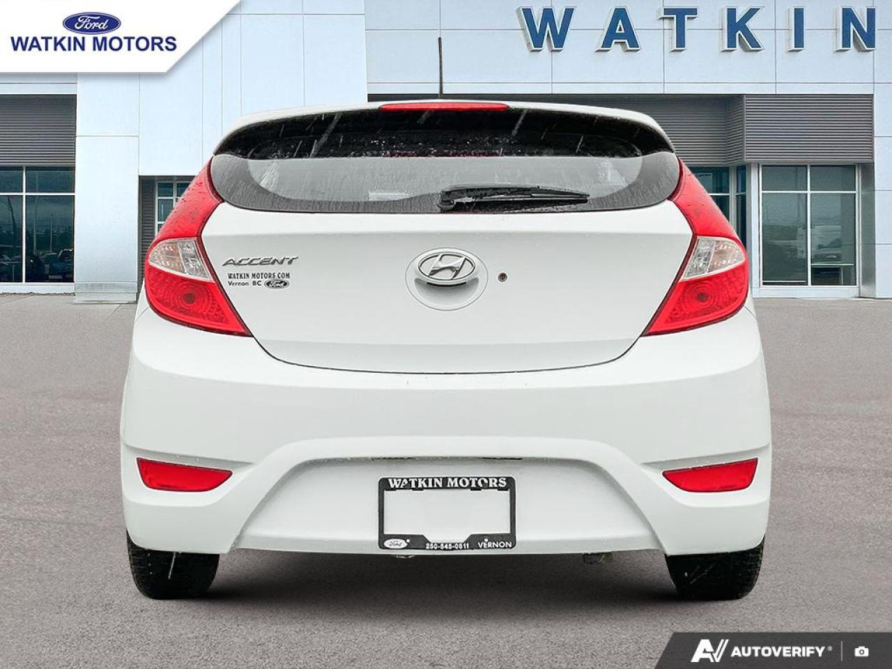 2016 Hyundai Accent GL Hatchback Photo3