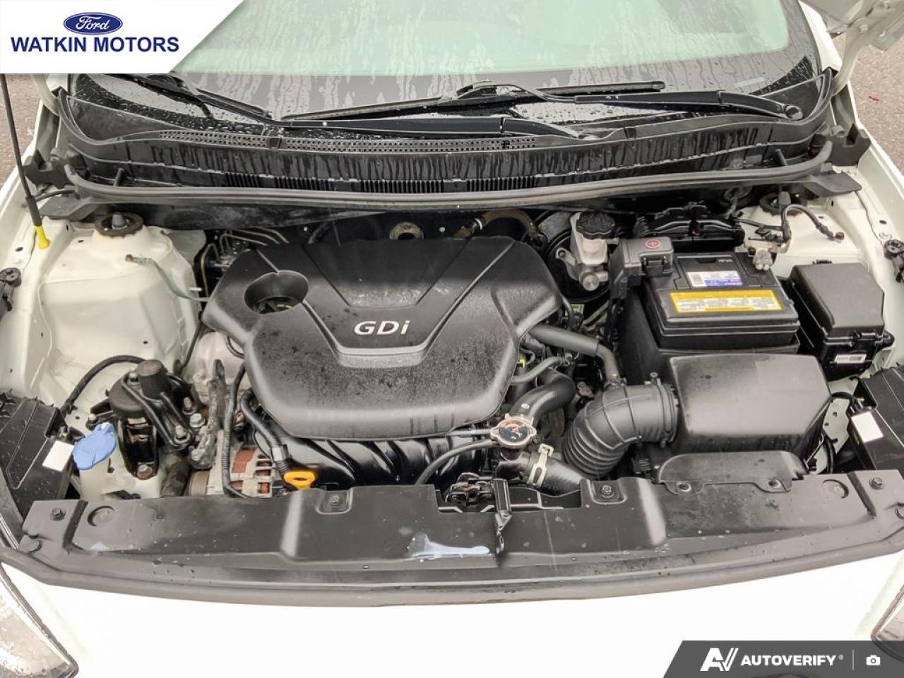 2016 Hyundai Accent GL Hatchback Photo28