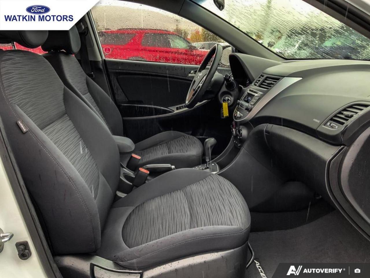 2016 Hyundai Accent GL Hatchback Photo28