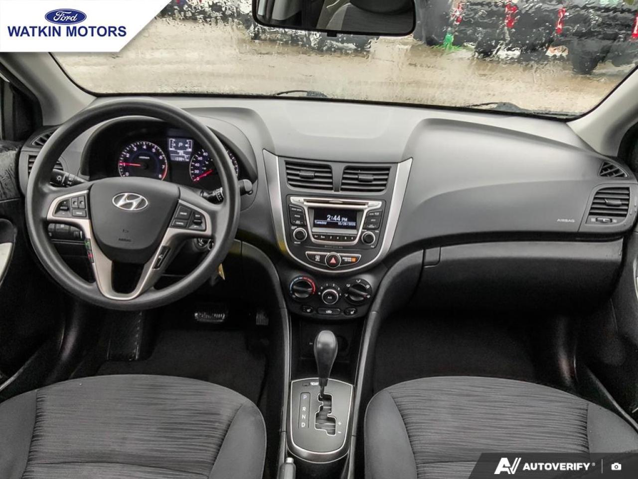 2016 Hyundai Accent GL Hatchback Photo26