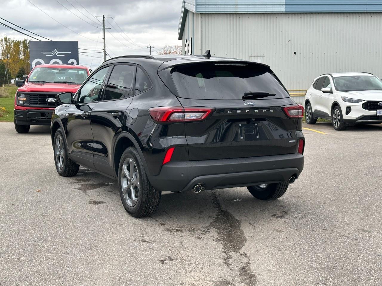 2025 Ford Escape ST-Line AWD Photo