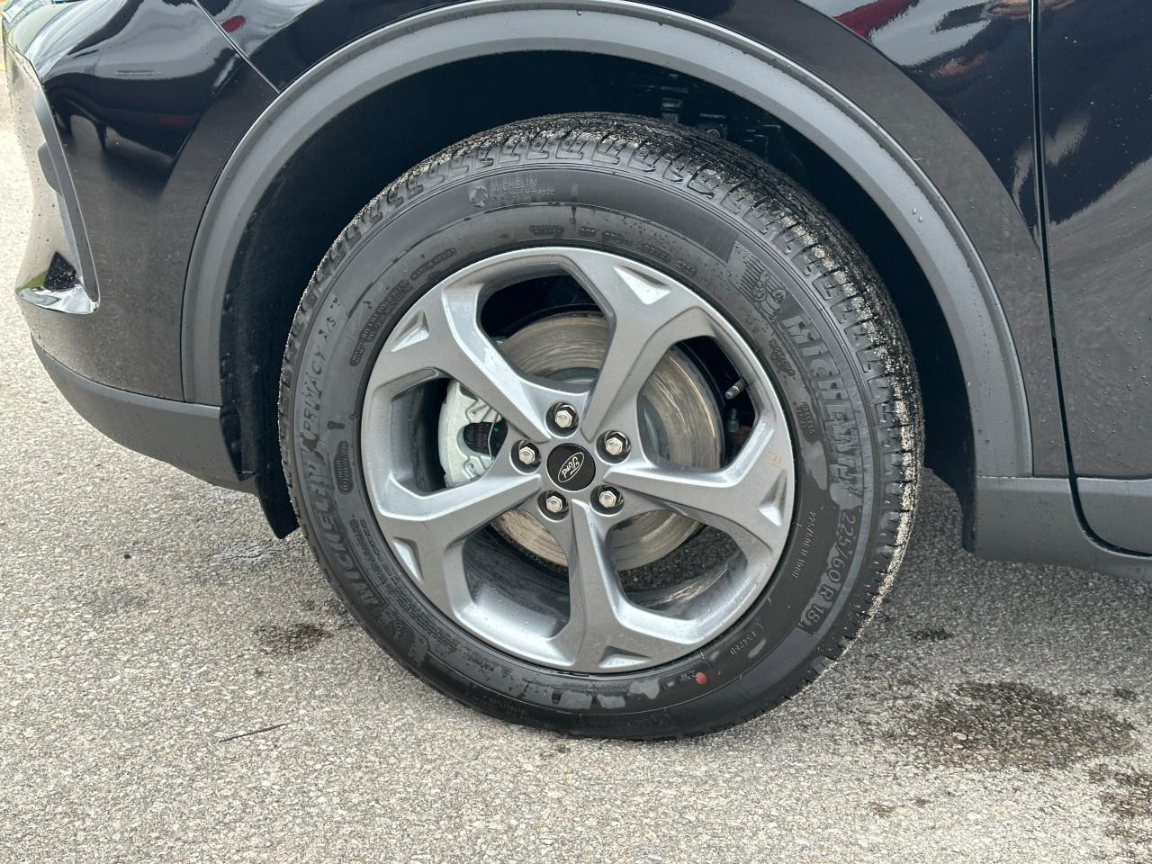 2025 Ford Escape ST-Line AWD Photo