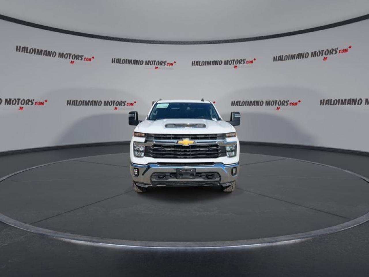 2024 Chevrolet Silverado 2500 HD LT 4WD Photo2