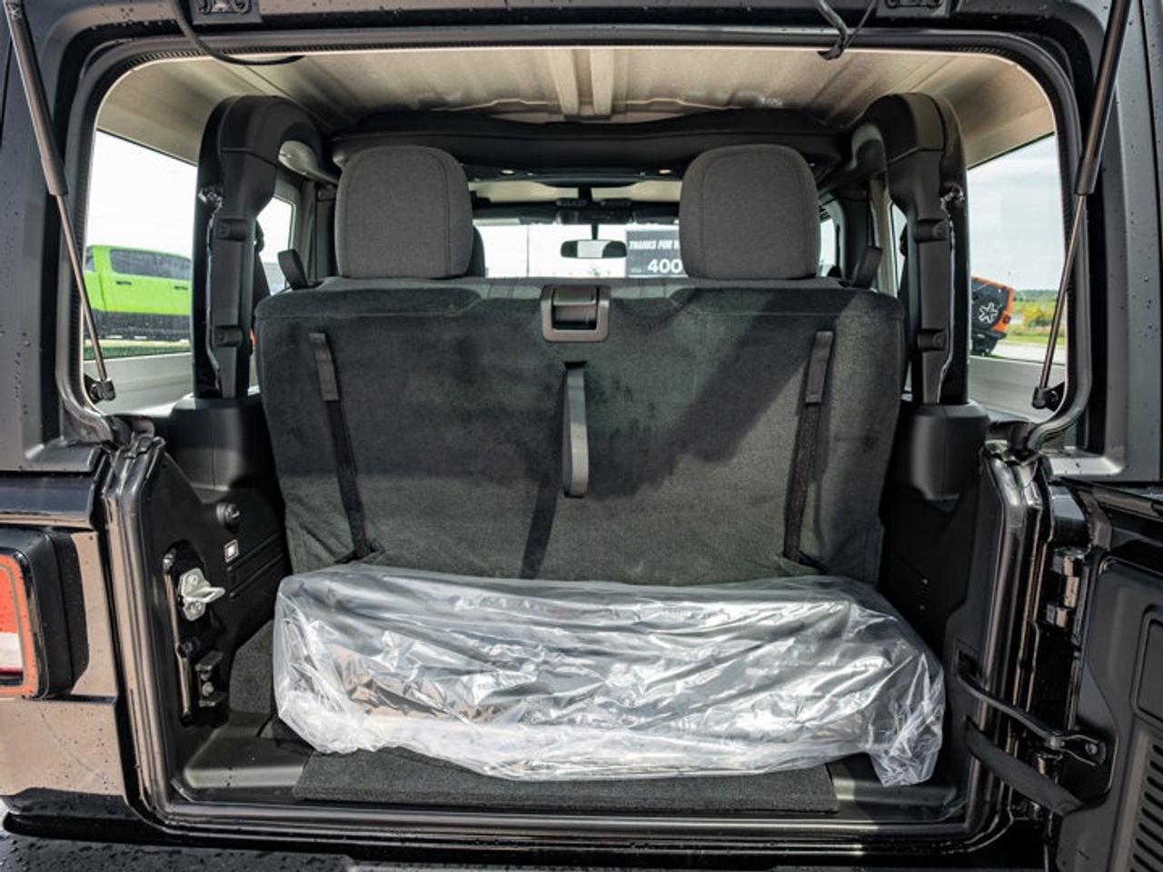 2026 Jeep Wrangler SPORT Photo