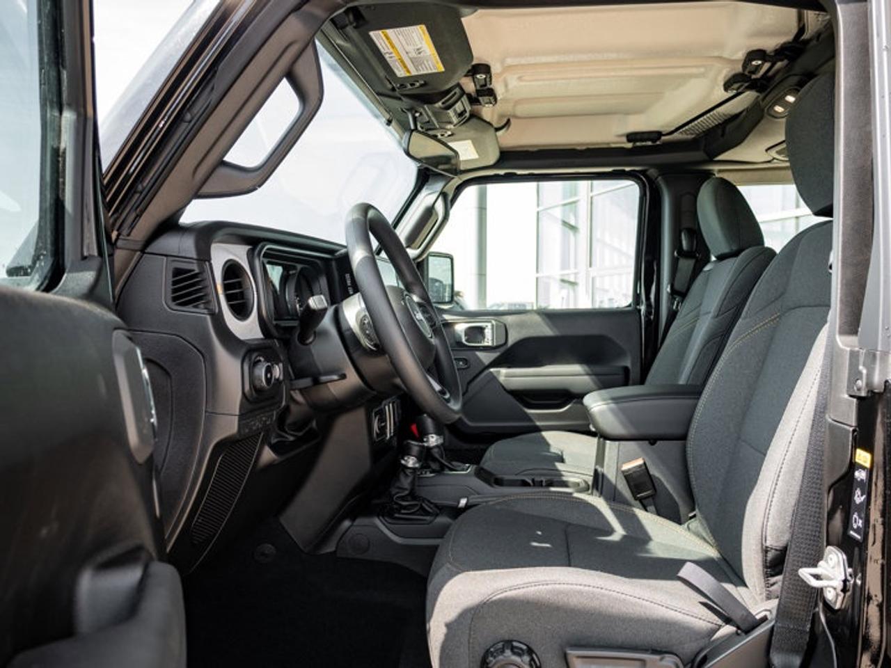 2026 Jeep Wrangler SPORT Photo