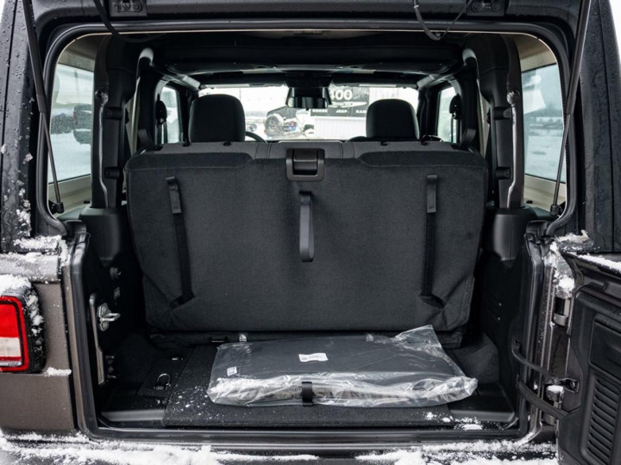 2026 Jeep Wrangler Sport S Photo