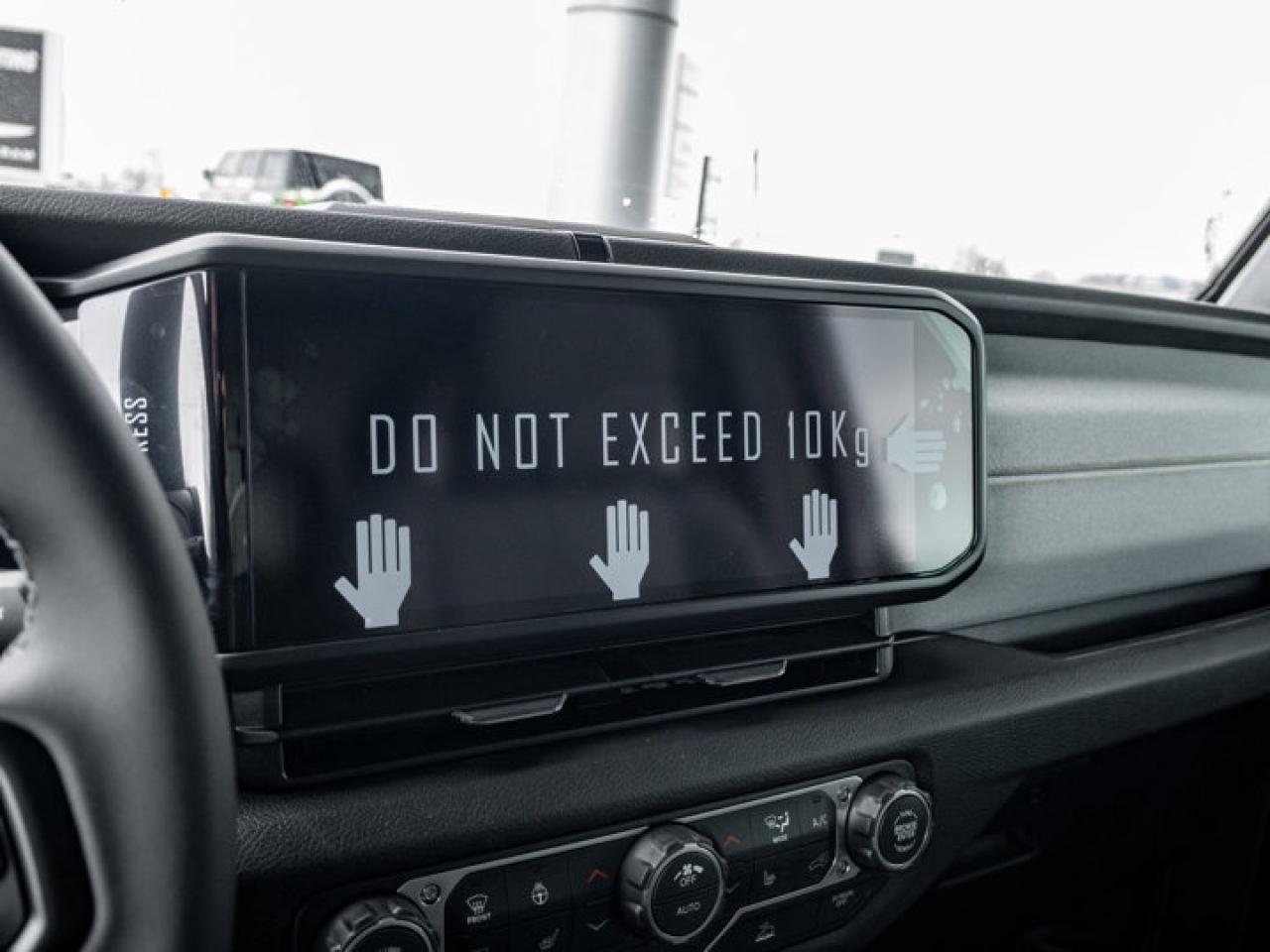 2026 Jeep Wrangler Sport S Photo