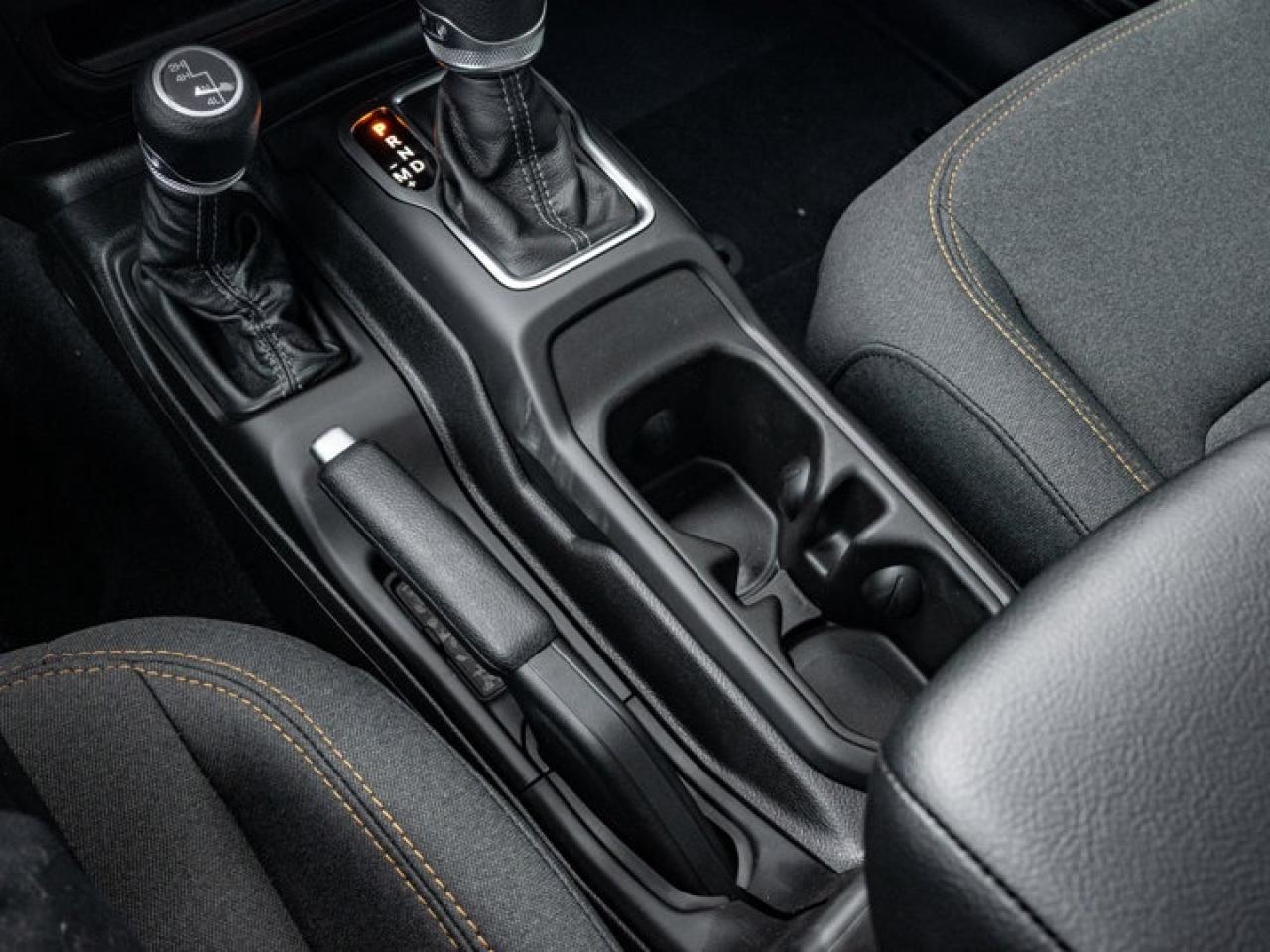 2026 Jeep Wrangler Sport S Photo