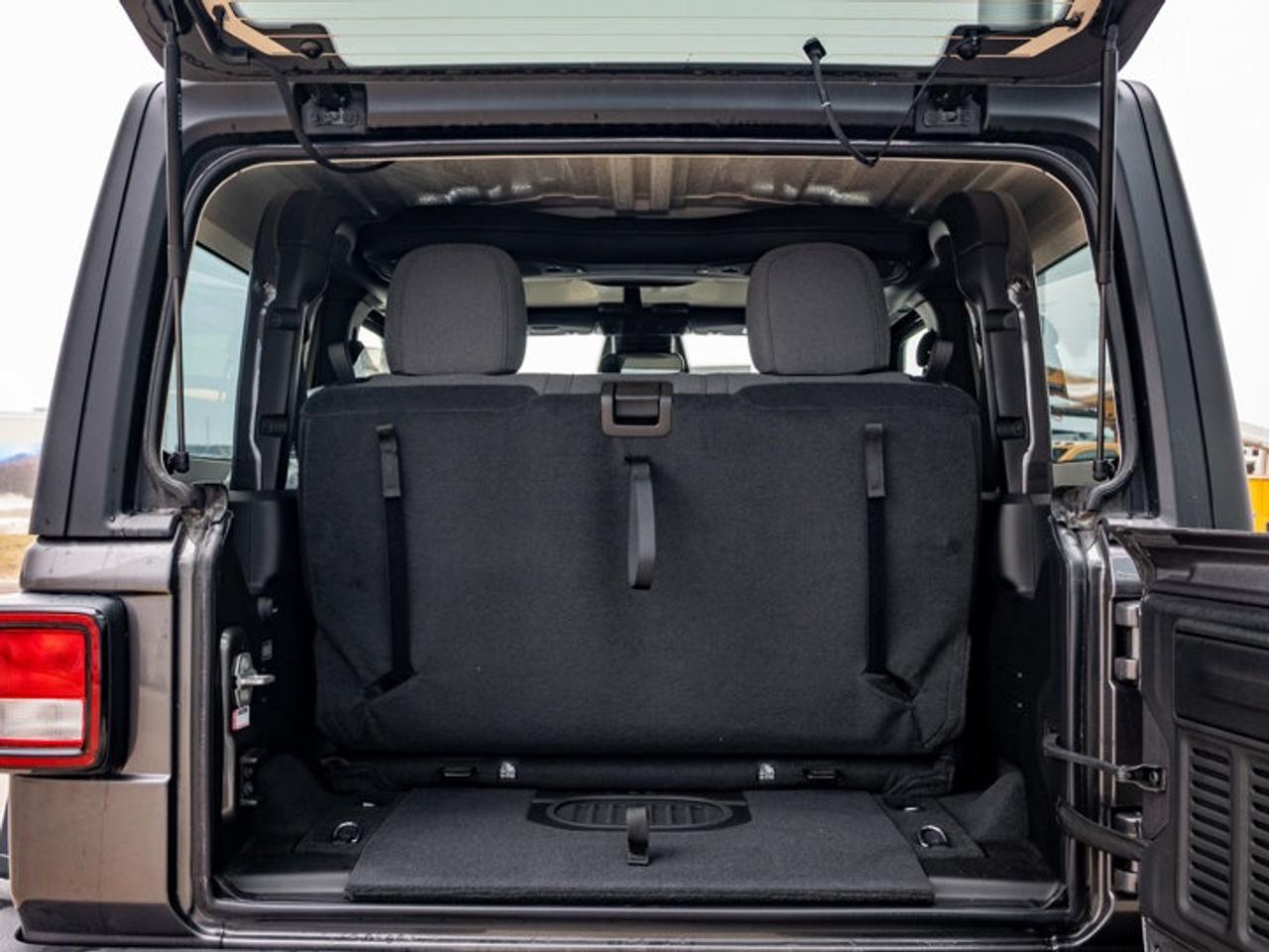 2026 Jeep Wrangler Sport S Photo