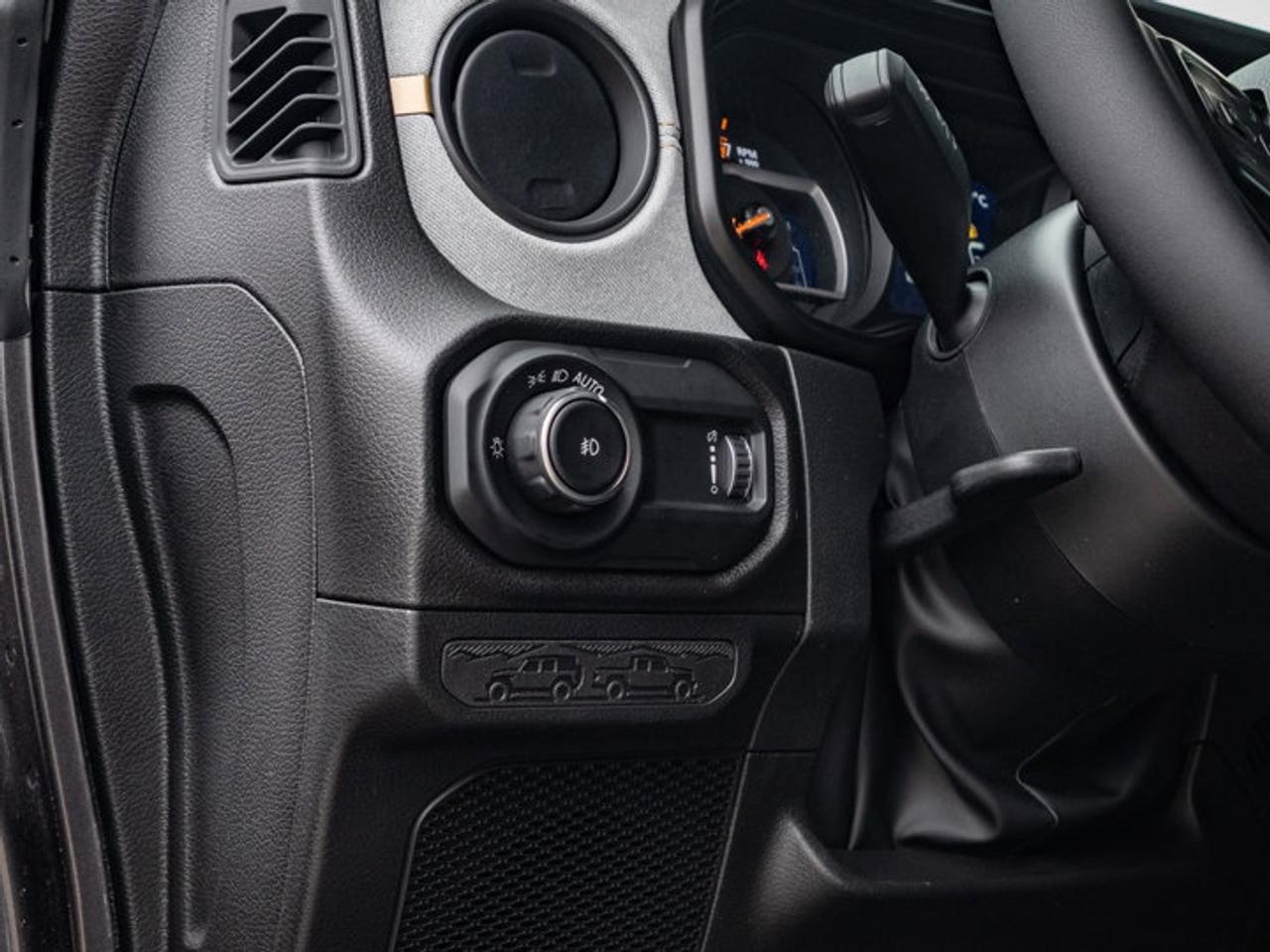 2026 Jeep Wrangler Sport S Photo