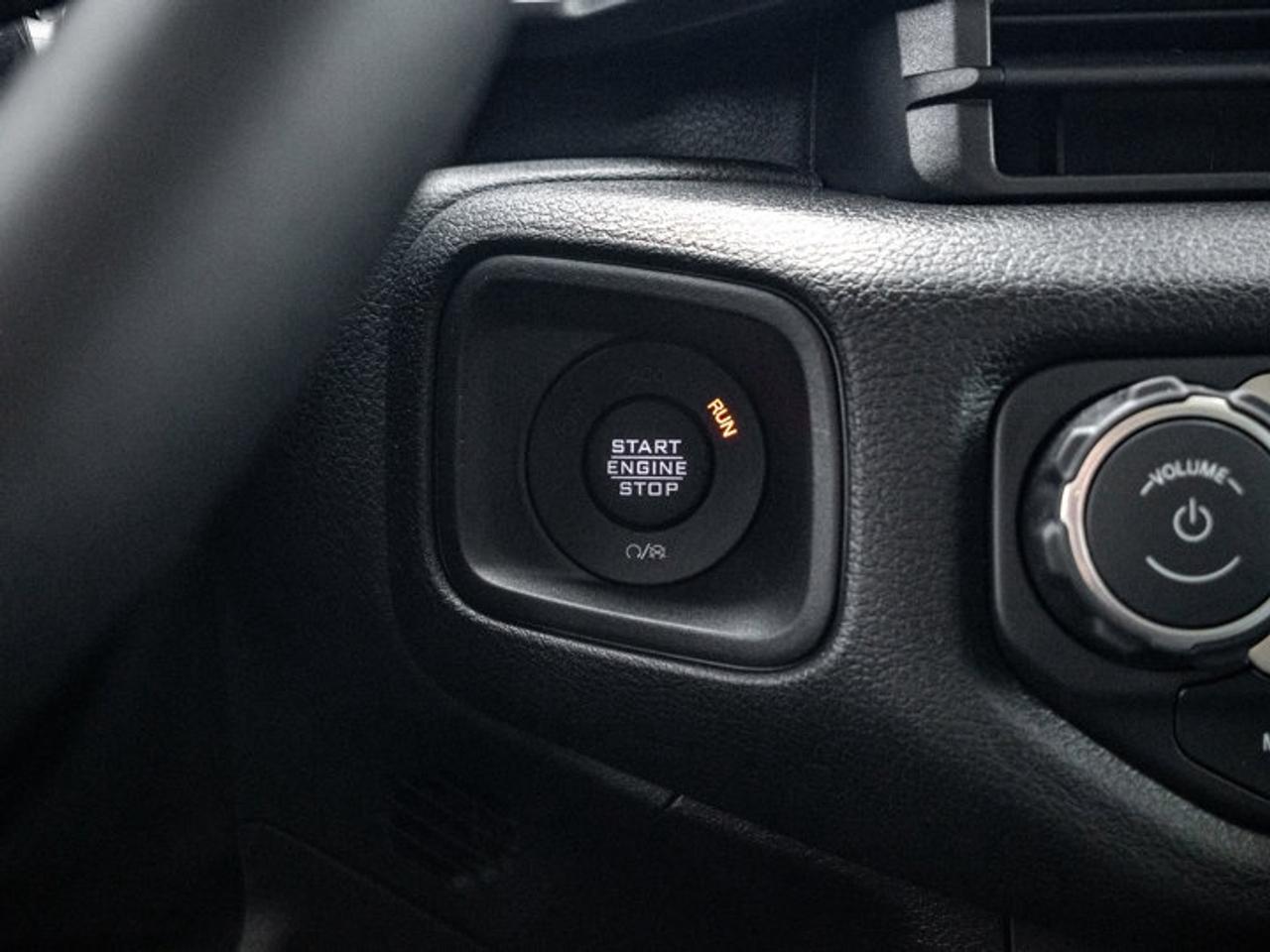 2026 Jeep Wrangler Sport S Photo