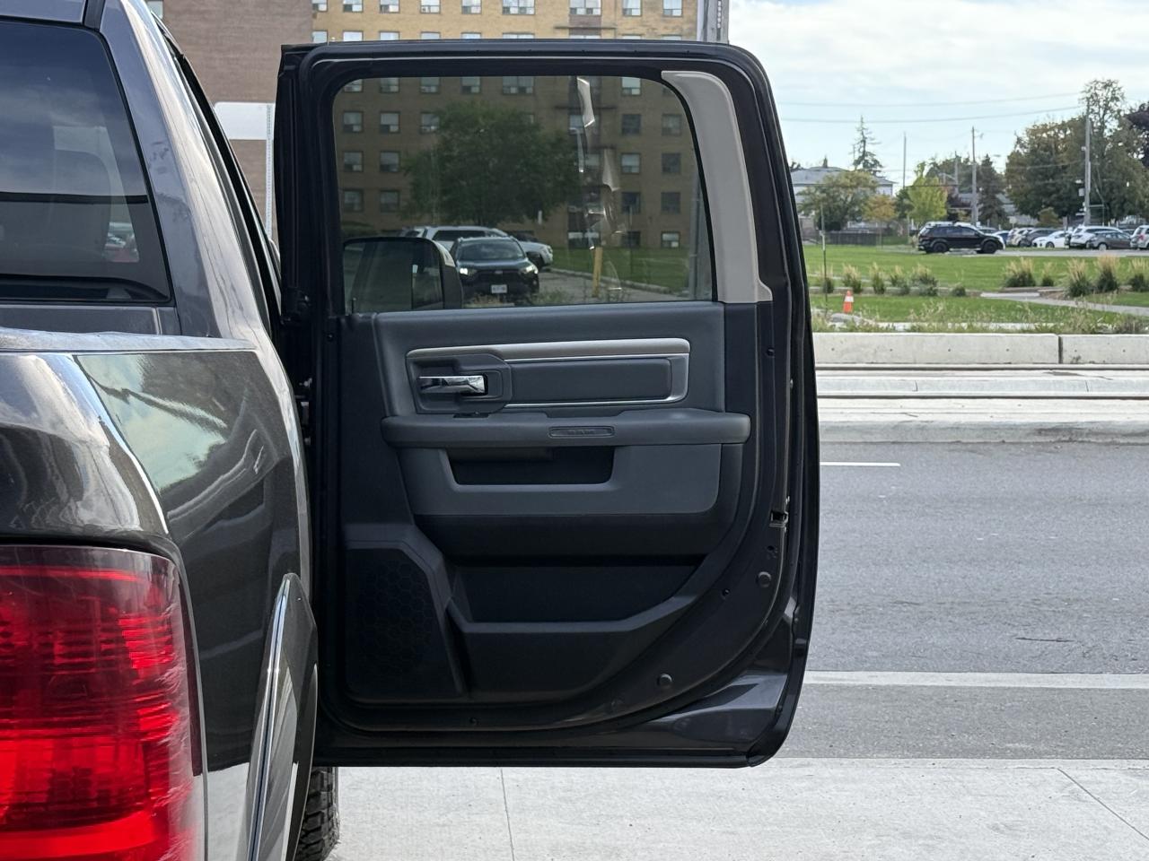 2016 RAM 2500 SLT | BACK UP CAMERA | Photo