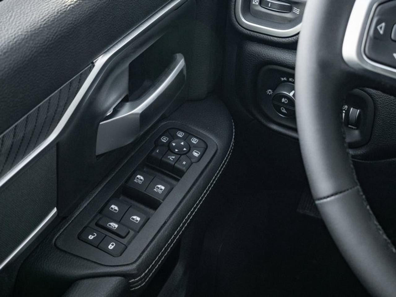 2026 RAM 2500 Big Horn Photo