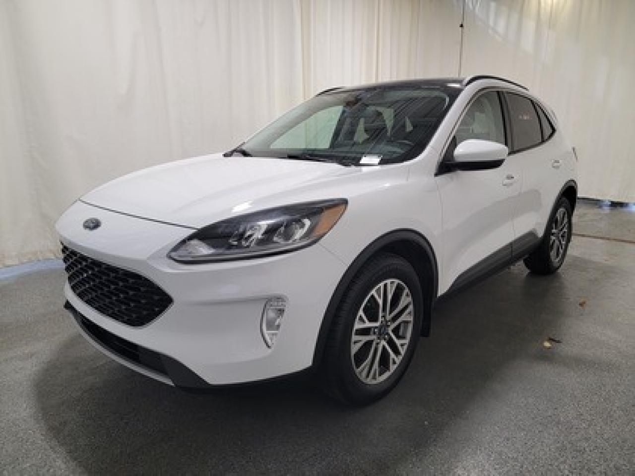 Used 2021 Ford Escape SEL | MOONROOF | LEATHER | HEATED STEERING for sale in Regina, SK