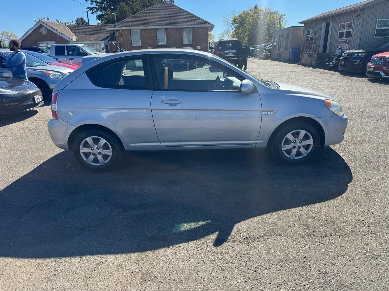 2009 Hyundai Accent L, AUTO, HATCH, ONLY 70,000KM, GAS SAVER, CERT - Photo #6