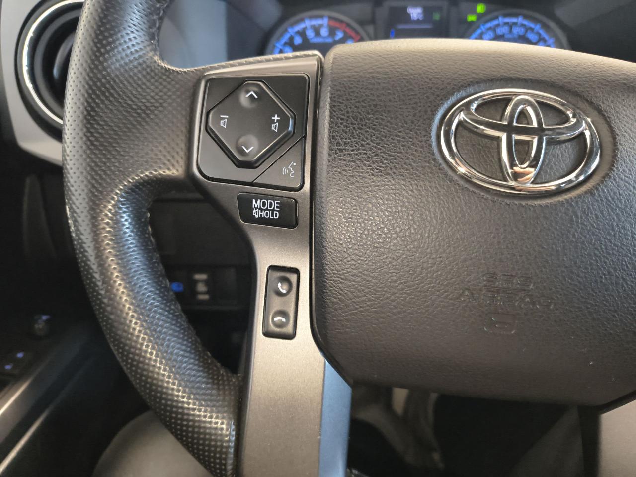 2021 Toyota Tacoma 4x4 Double Cab Auto Photo0