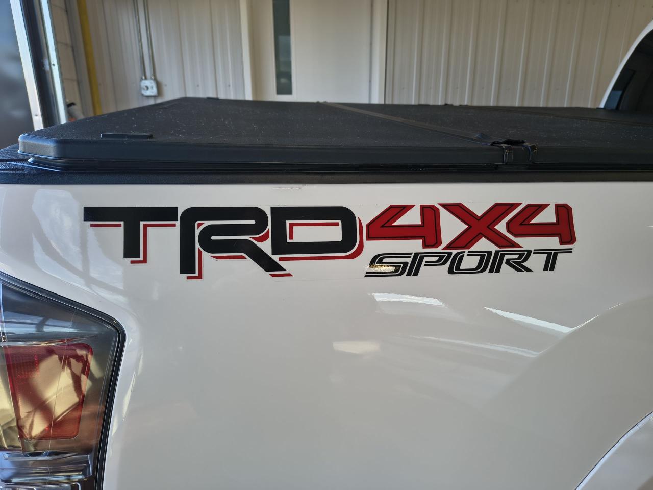 2021 Toyota Tacoma 4x4 Double Cab Auto Photo0