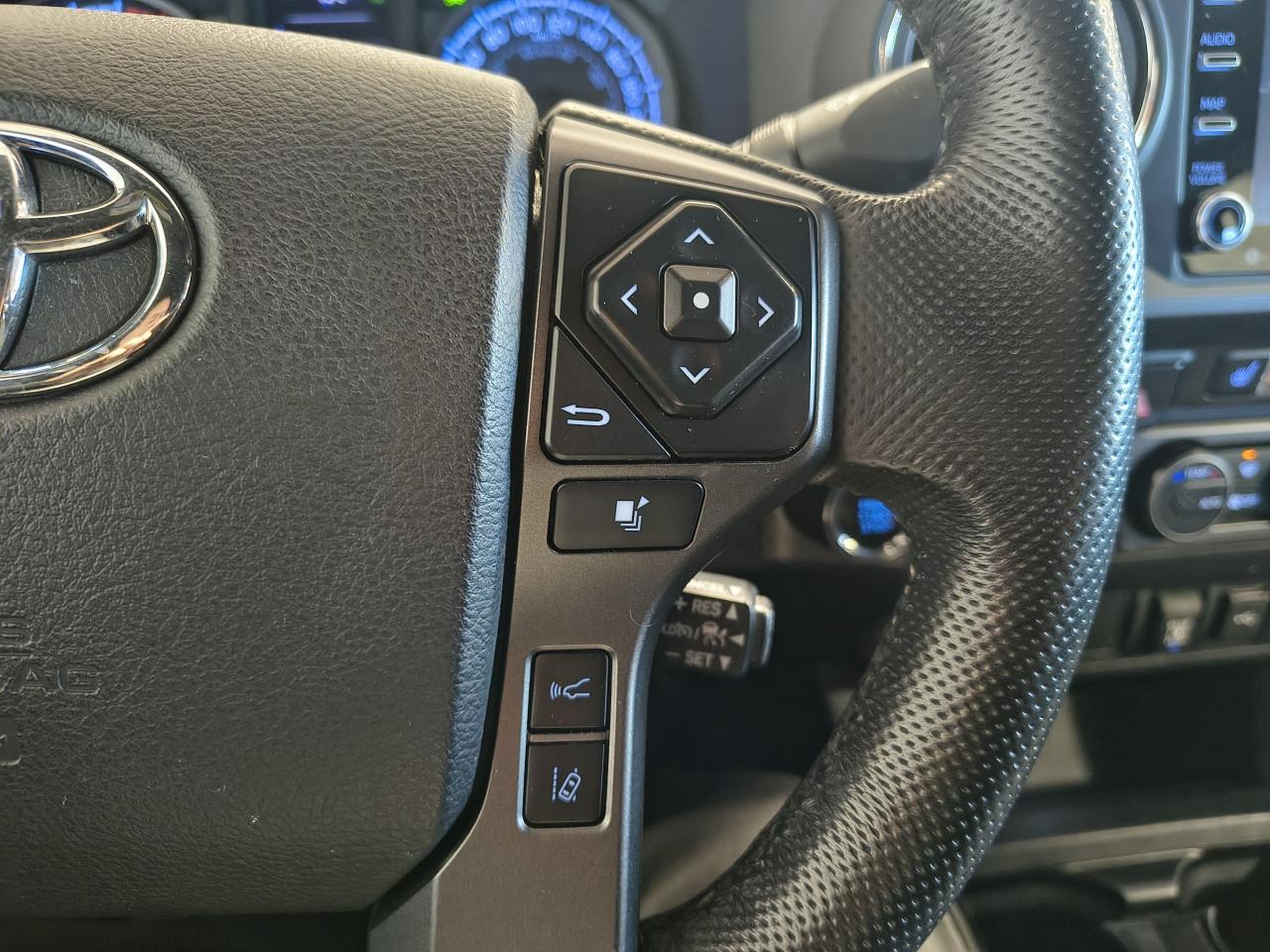 2021 Toyota Tacoma 4x4 Double Cab Auto Photo0