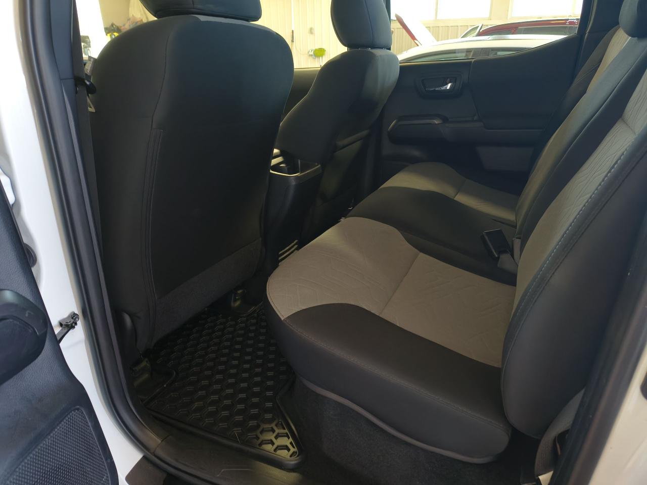 2021 Toyota Tacoma 4x4 Double Cab Auto Photo0