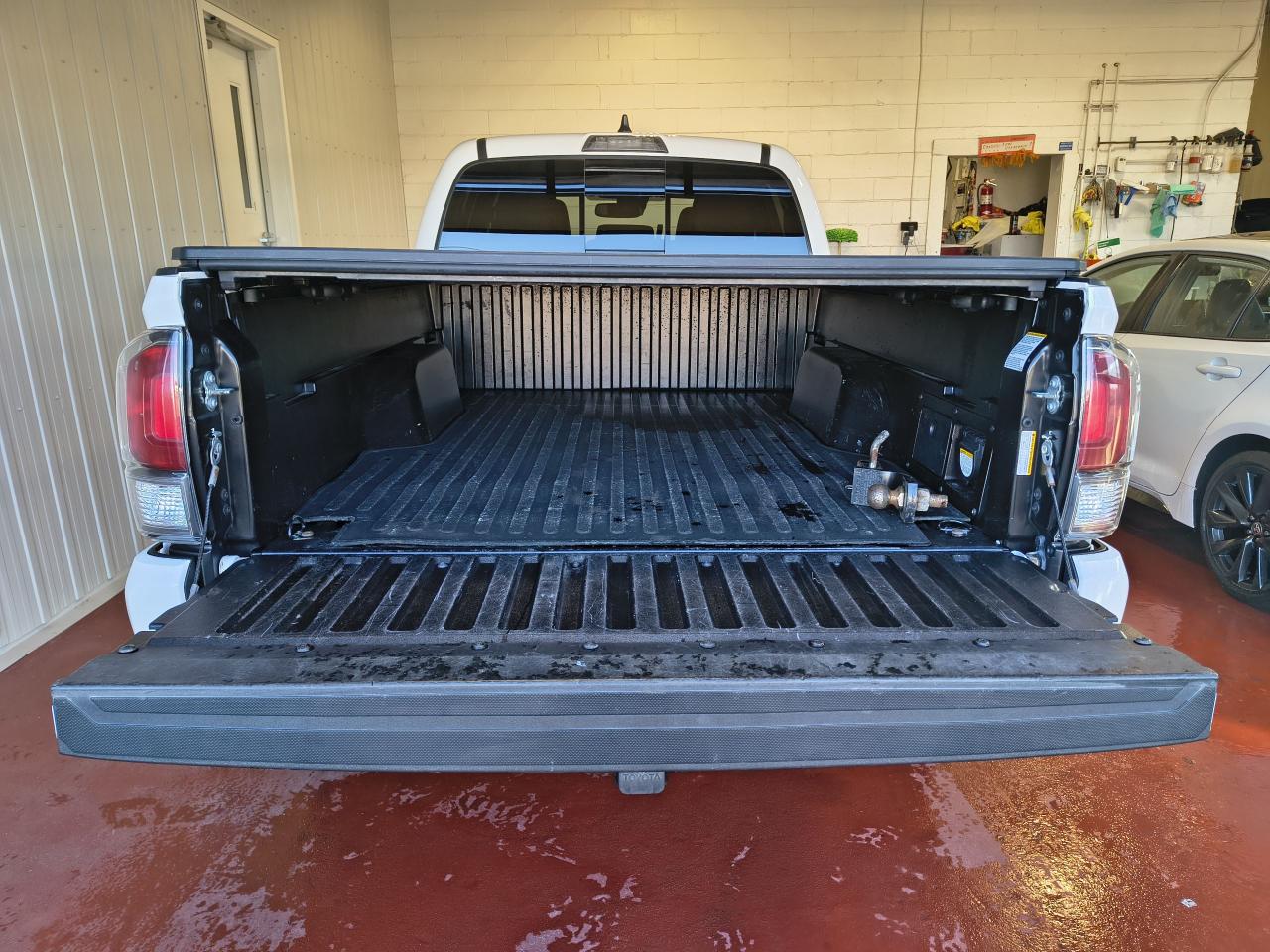2021 Toyota Tacoma 4x4 Double Cab Auto Photo0