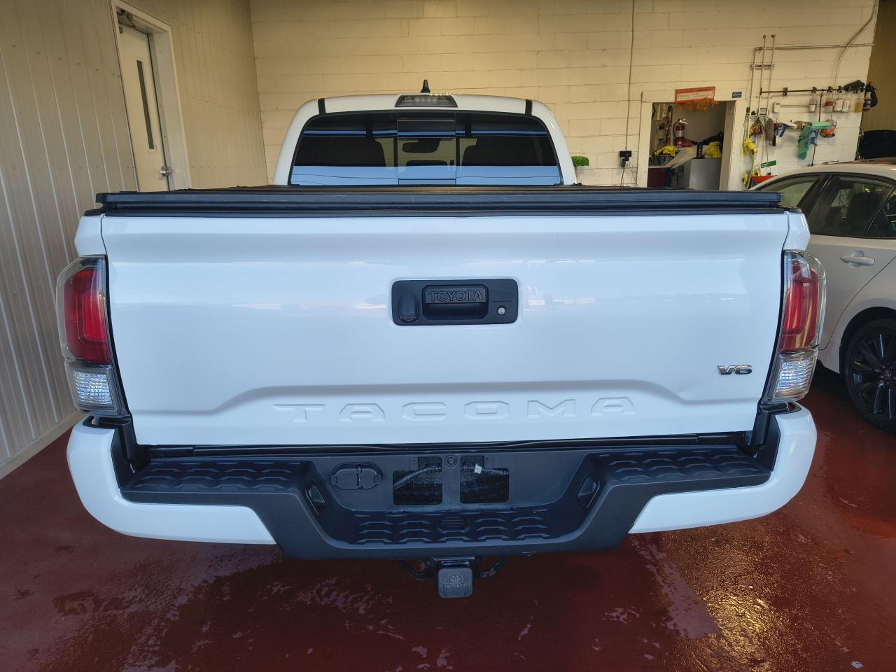 2021 Toyota Tacoma 4x4 Double Cab Auto Photo0