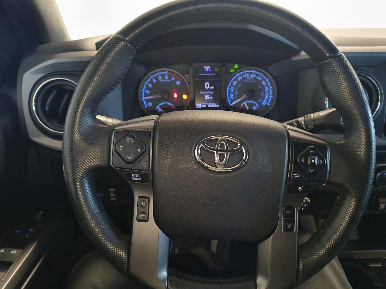 2021 Toyota Tacoma 4x4 Double Cab Auto Photo0