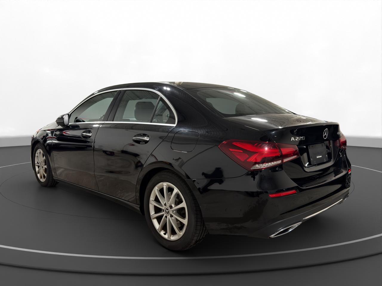 2021 Mercedes-Benz A220 A 220 4MATIC Sedan - Photo #5