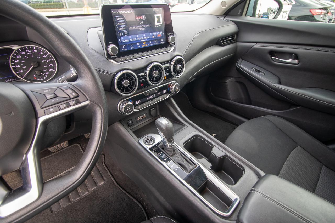 2024 Nissan Sentra SV Photo5