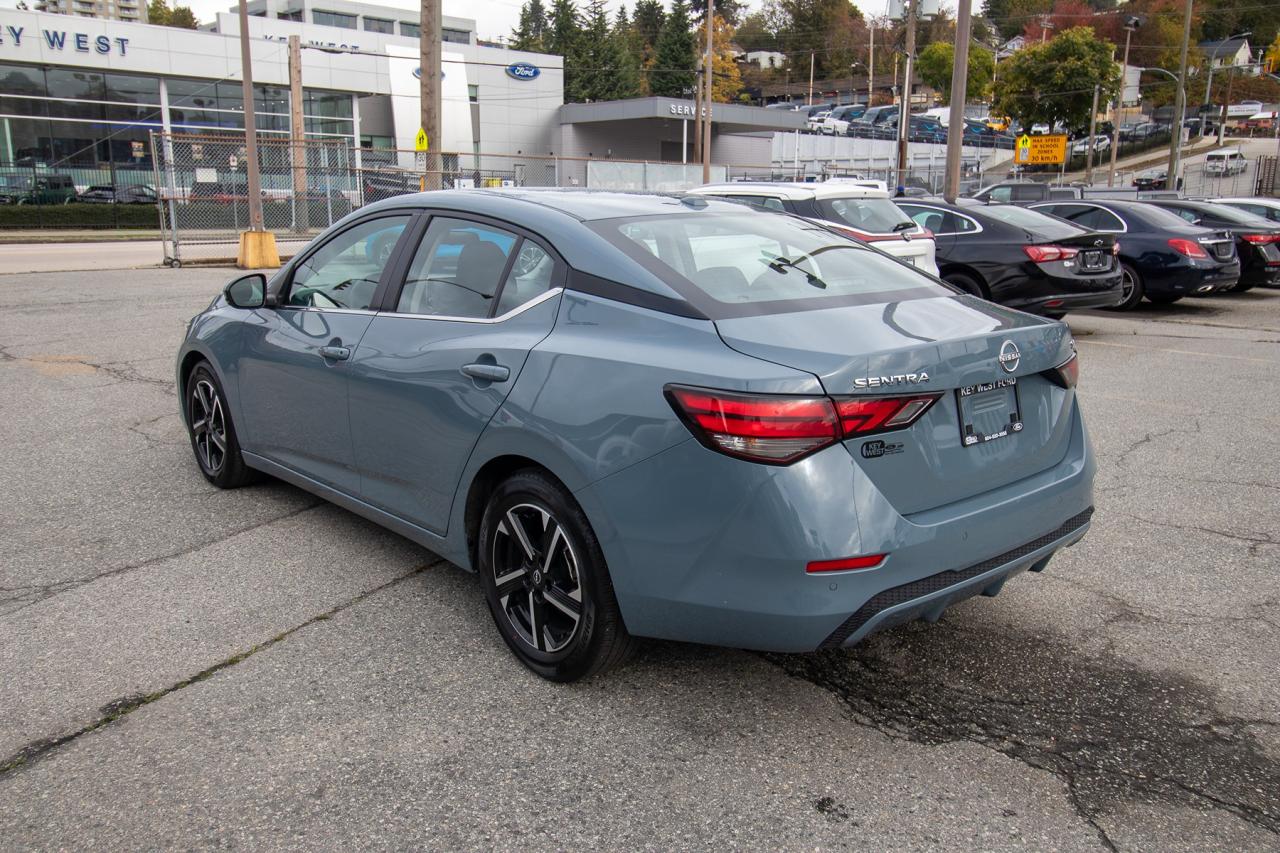 2024 Nissan Sentra SV Photo5