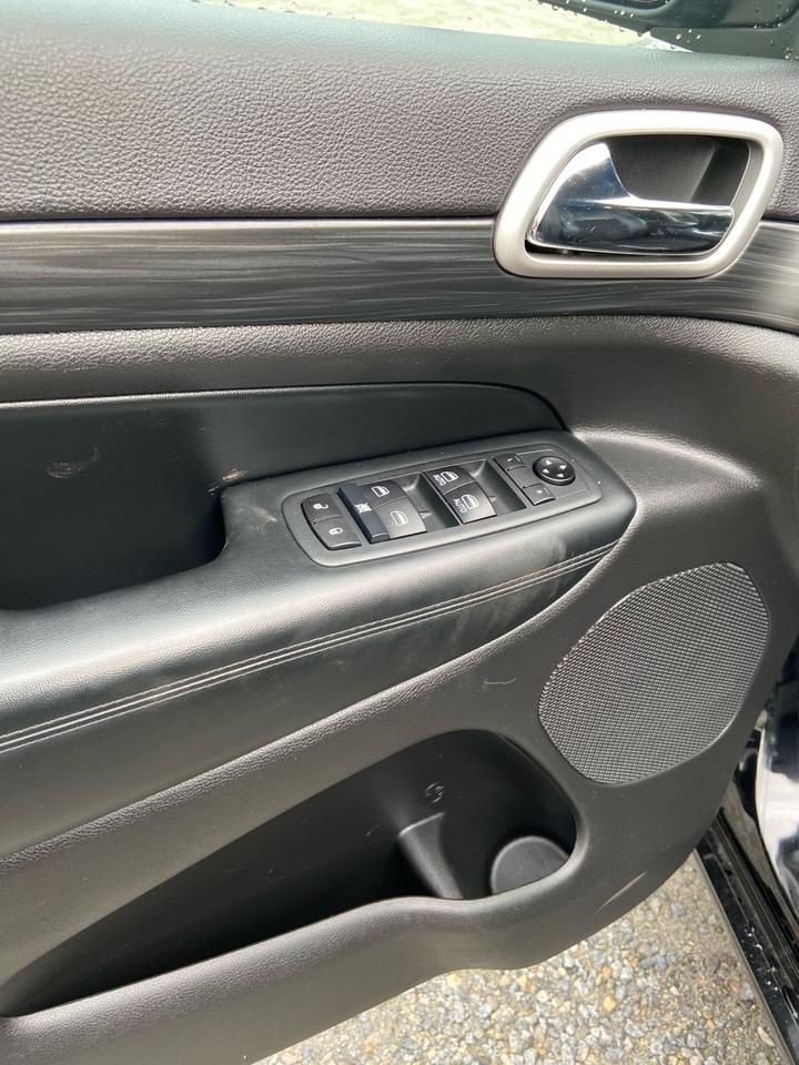 2020 Jeep Grand Cherokee LAR/ALT Altitude Photo