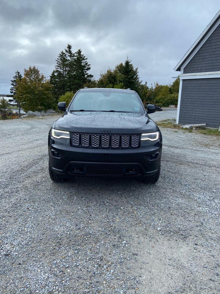 2020 Jeep Grand Cherokee LAR/ALT Altitude Photo