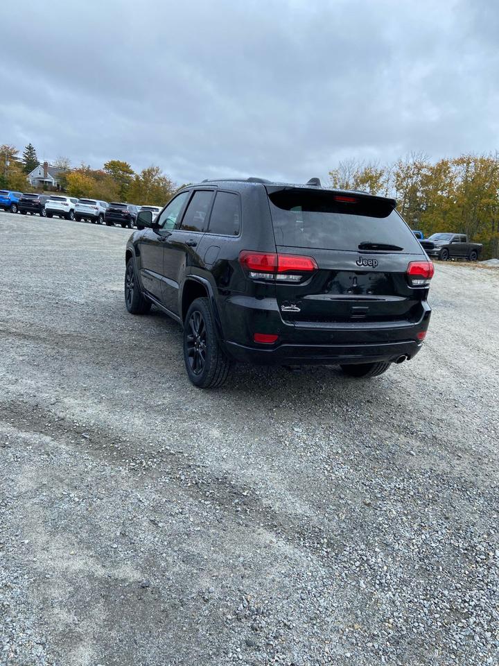 2020 Jeep Grand Cherokee LAR/ALT Altitude Photo
