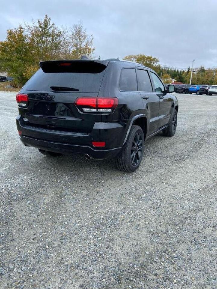 2020 Jeep Grand Cherokee LAR/ALT Photo