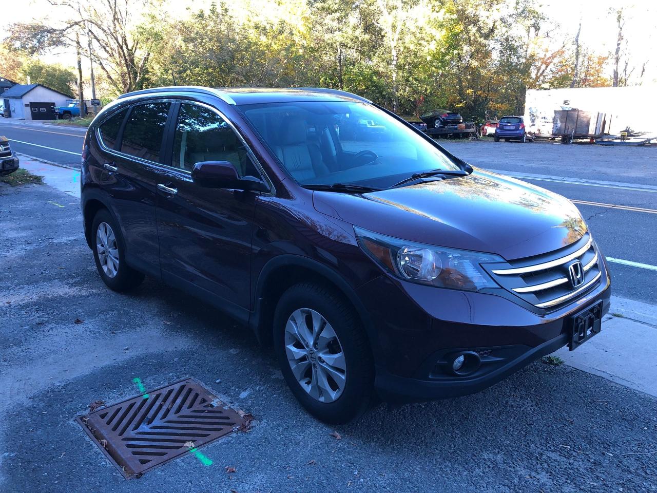 2014 Honda CR-V Touring Photo2