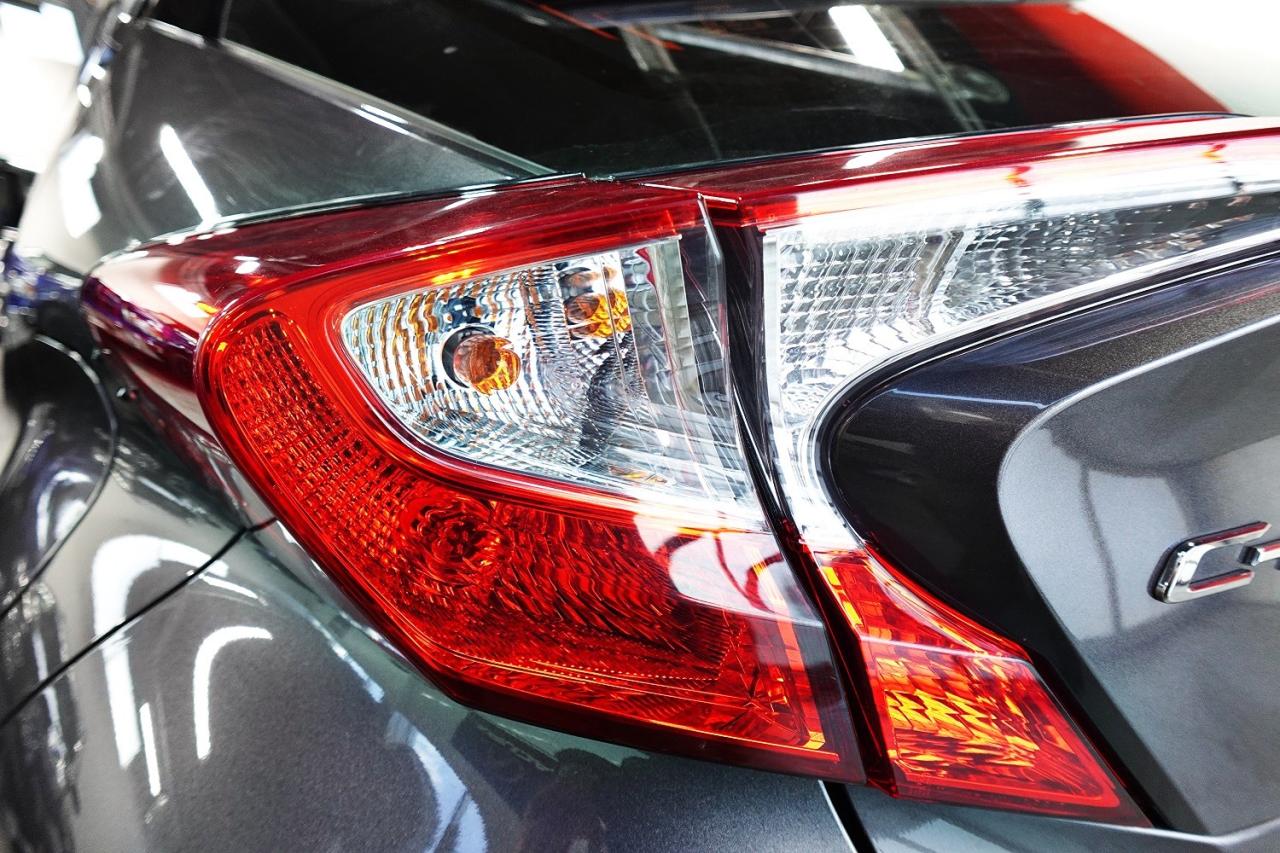 2021 Toyota C-HR XLE PREMIUM,ONE OWNER,NO ACCIDENT ,DEALER MAINTAIN Photo