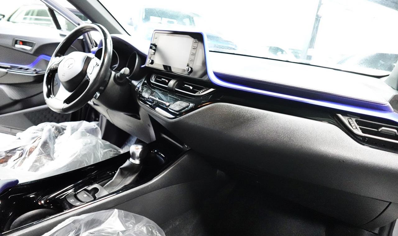 2021 Toyota C-HR XLE PREMIUM,ONE OWNER,NO ACCIDENT ,DEALER MAINTAIN Photo