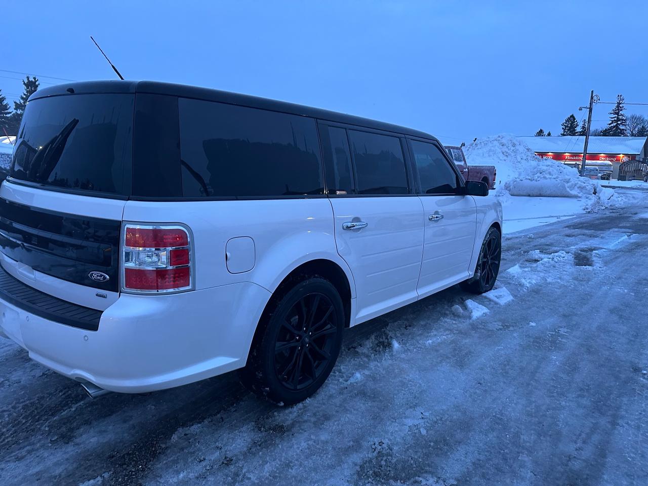 2017 Ford Flex 4DR LIMITED AWD Photo5