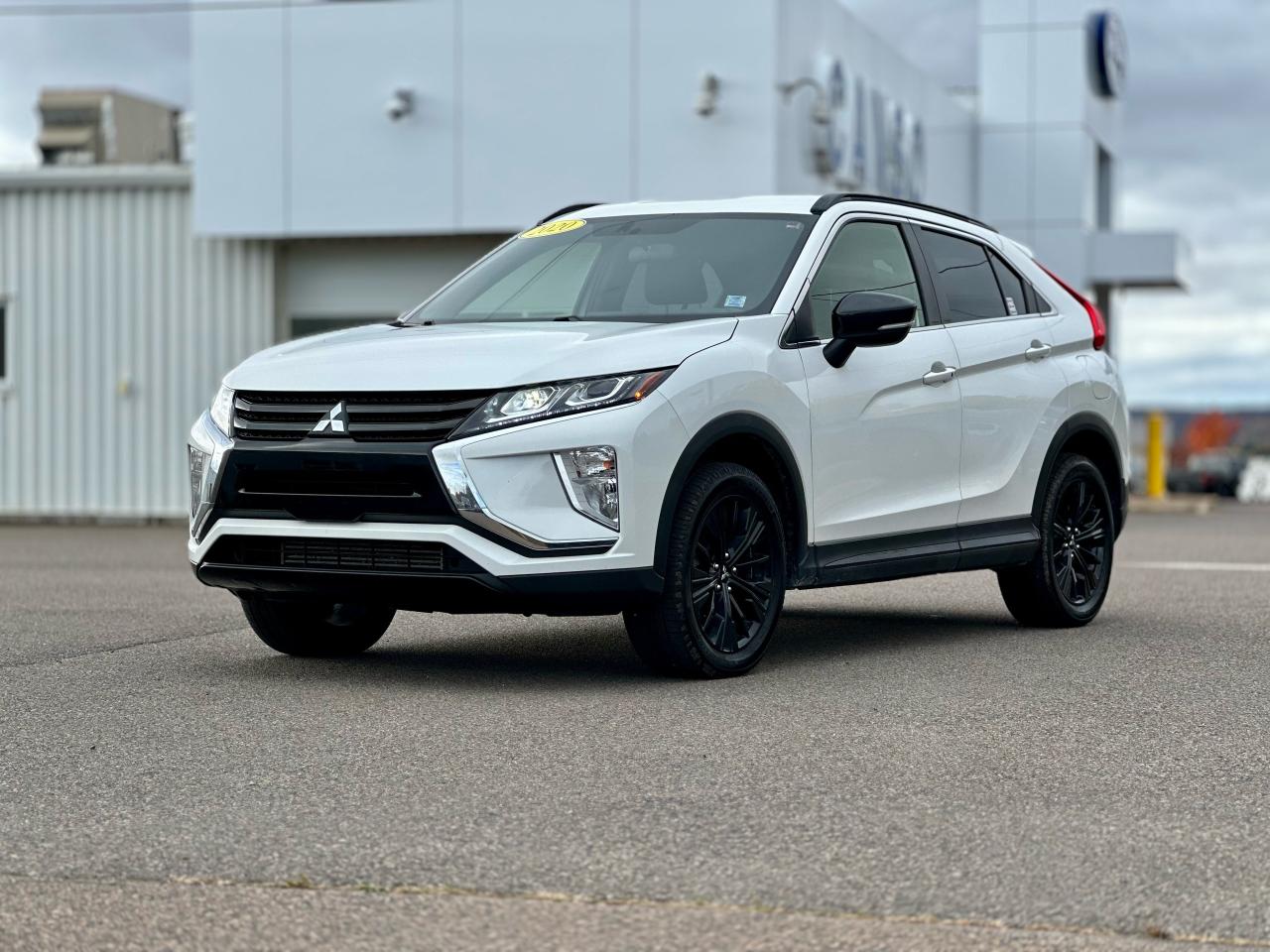 2020 Mitsubishi Eclipse Cross 4WD LIMITED Photo2