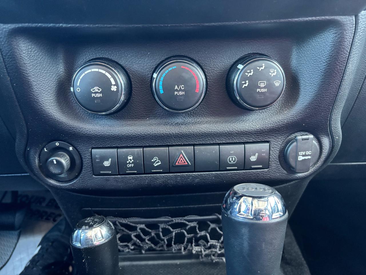 2016 Jeep Wrangler Sahara Unlimited Photo
