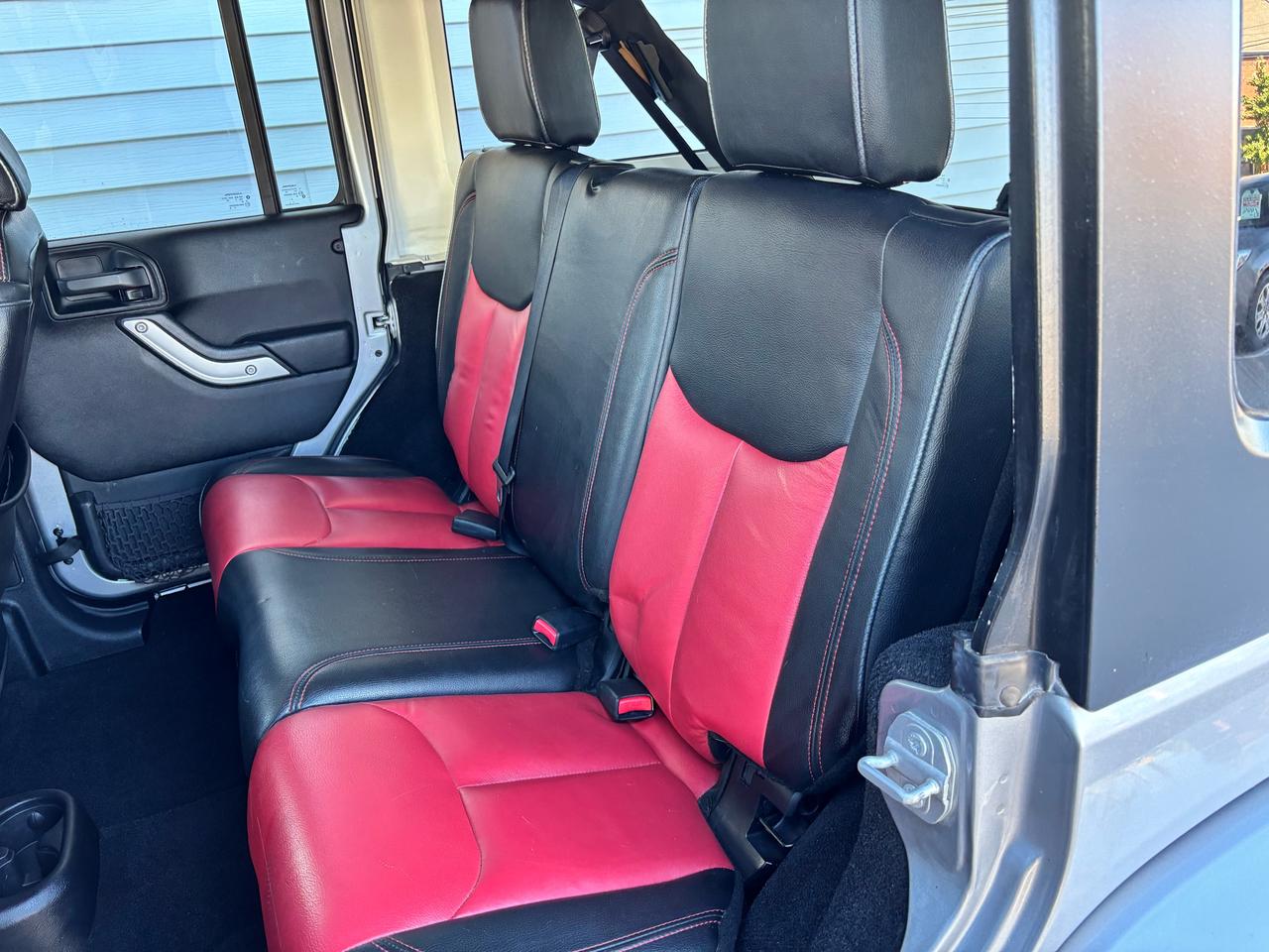 2016 Jeep Wrangler Sahara Unlimited Photo