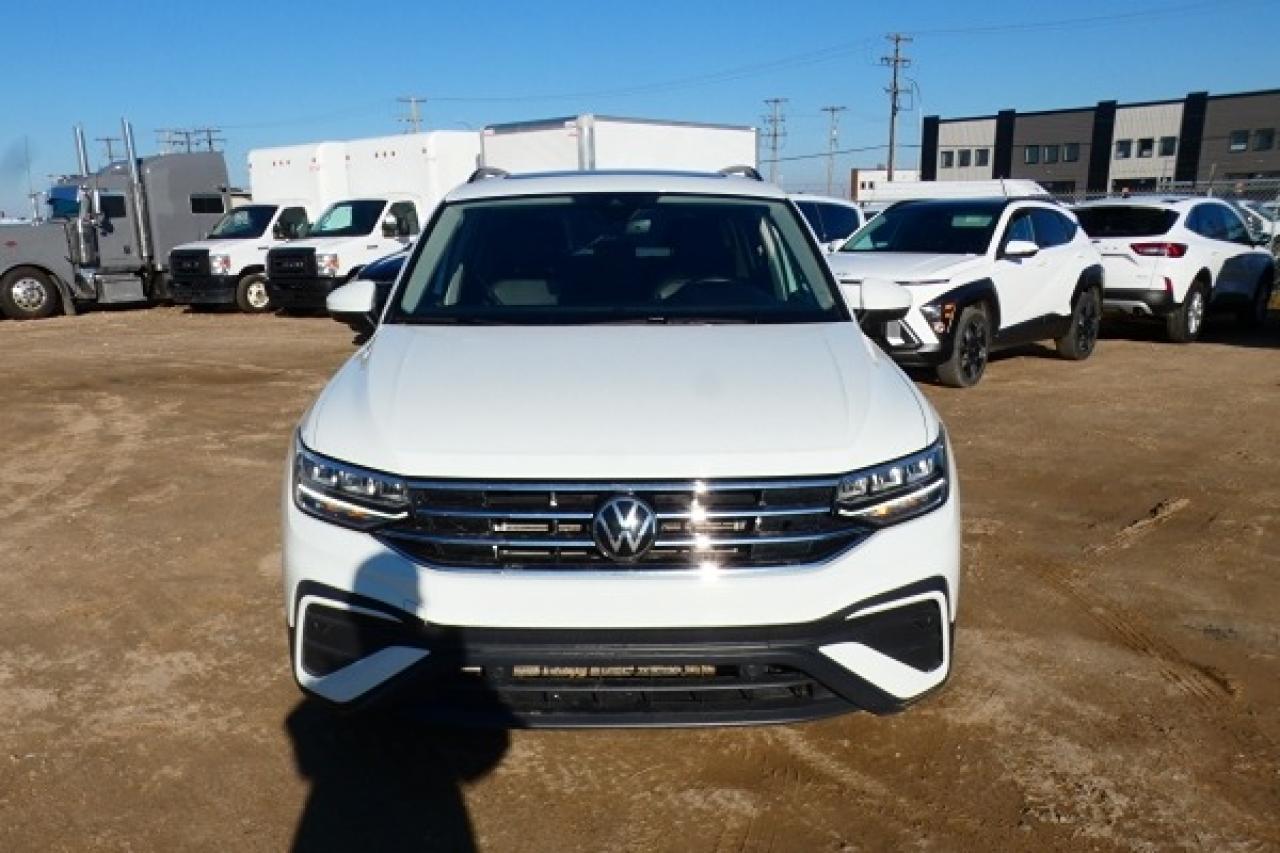 2024 Volkswagen Tiguan Comfortline 4MOTION w/Htd Leather, pano S/R, BUC - Photo #3
