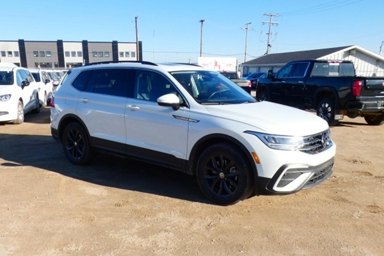 2024 Volkswagen Tiguan Comfortline 4MOTION w/Htd Leather, pano S/R, BUC - Photo #4