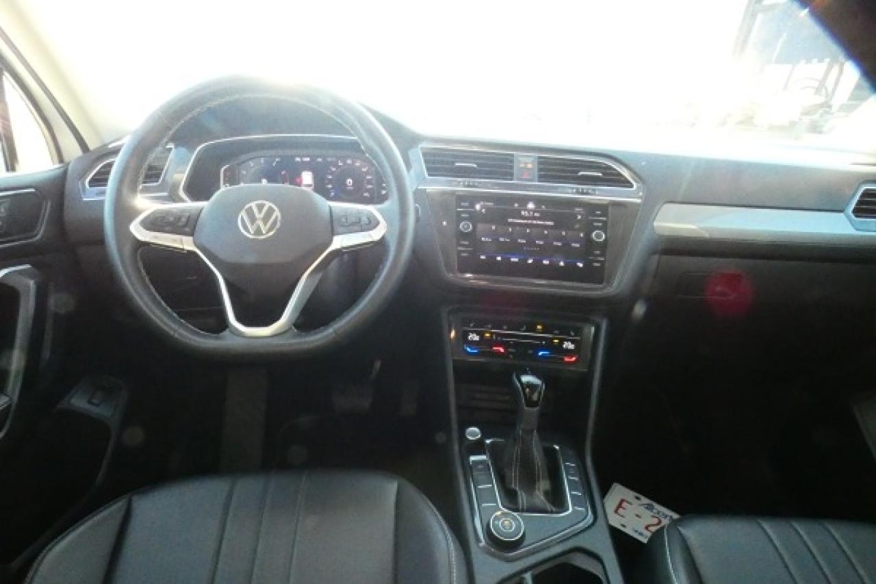 2024 Volkswagen Tiguan Comfortline 4MOTION w/Htd Leather, pano S/R, BUC - Photo #12