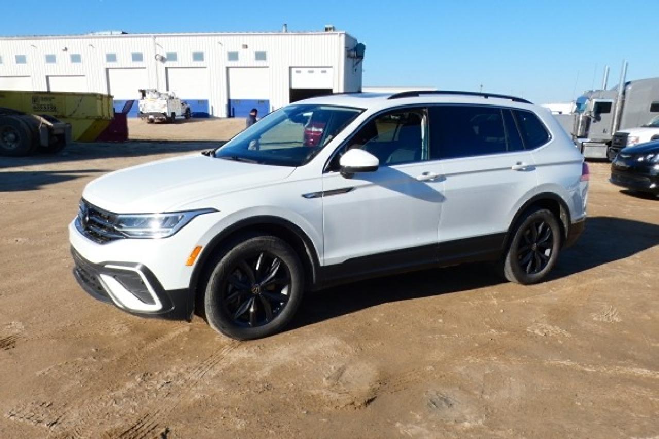 2024 Volkswagen Tiguan Comfortline 4MOTION w/Htd Leather, pano S/R, BUC - Photo #2