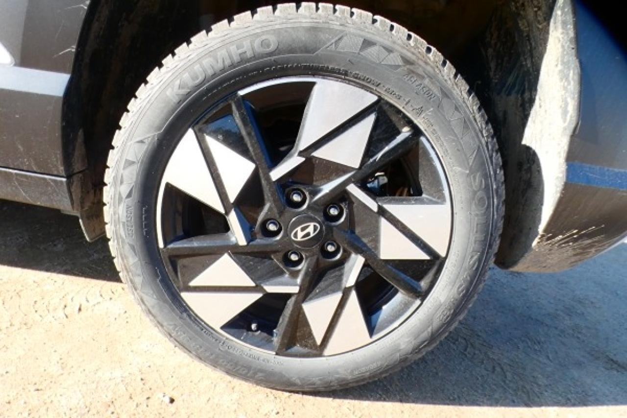 2024 Hyundai KONA Preferred w/Htd Leather, S/R, BUC - Photo #17