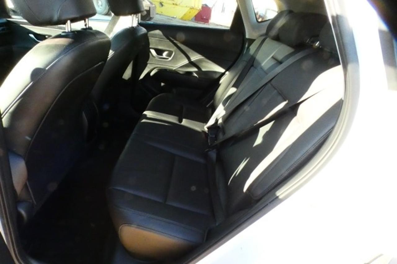 2024 Hyundai KONA Preferred w/Htd Leather, S/R, BUC - Photo #9