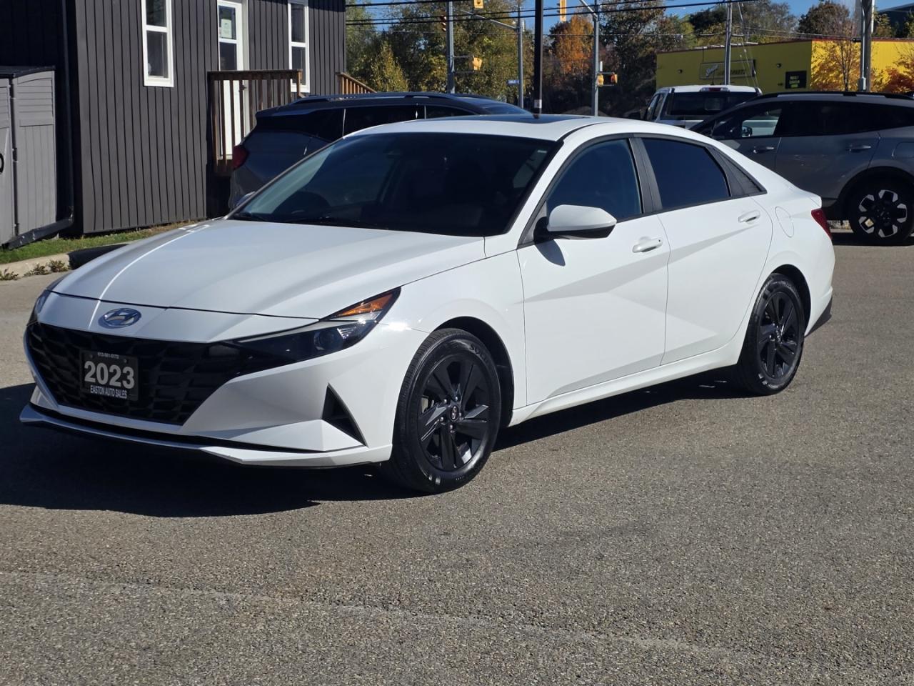 2023 Hyundai Elantra SEL Photo0