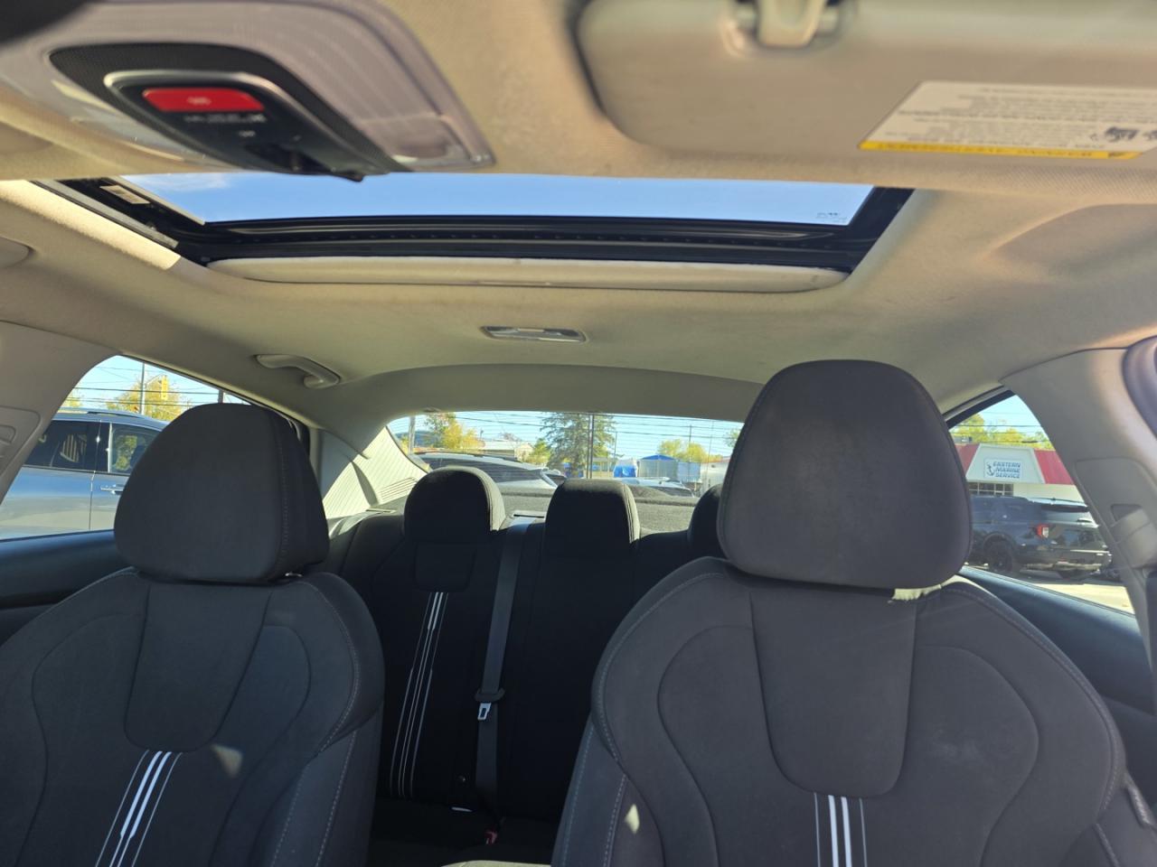 2023 Hyundai Elantra SEL Photo