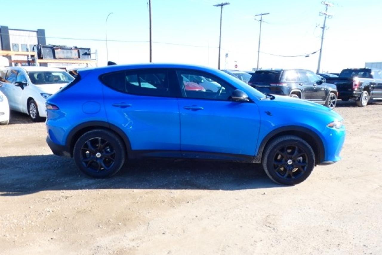 2024 Dodge Hornet GT Plus AWD w/H&C L, S/R, NAV, BUC - Photo #5