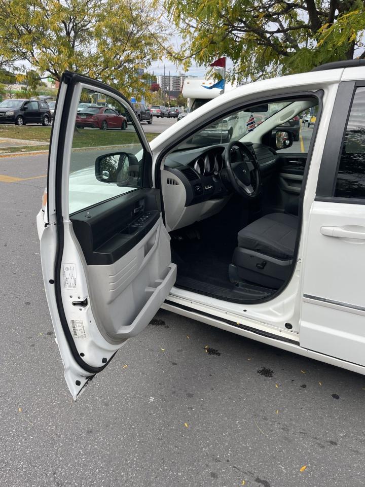 2008 Dodge Grand Caravan SE     P.SLIDING DOORS  P.TAILGATE - Photo #6